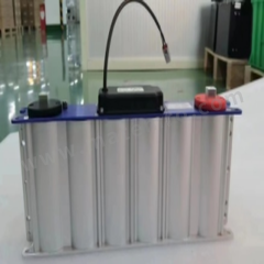 SSB 超级电容组 UM-RD.03.99 16v500f 长效版 个 铝 放电率 98%  10.000W/kg  